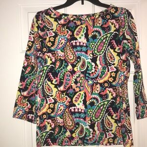 Multi-colored three quarter length sleeves